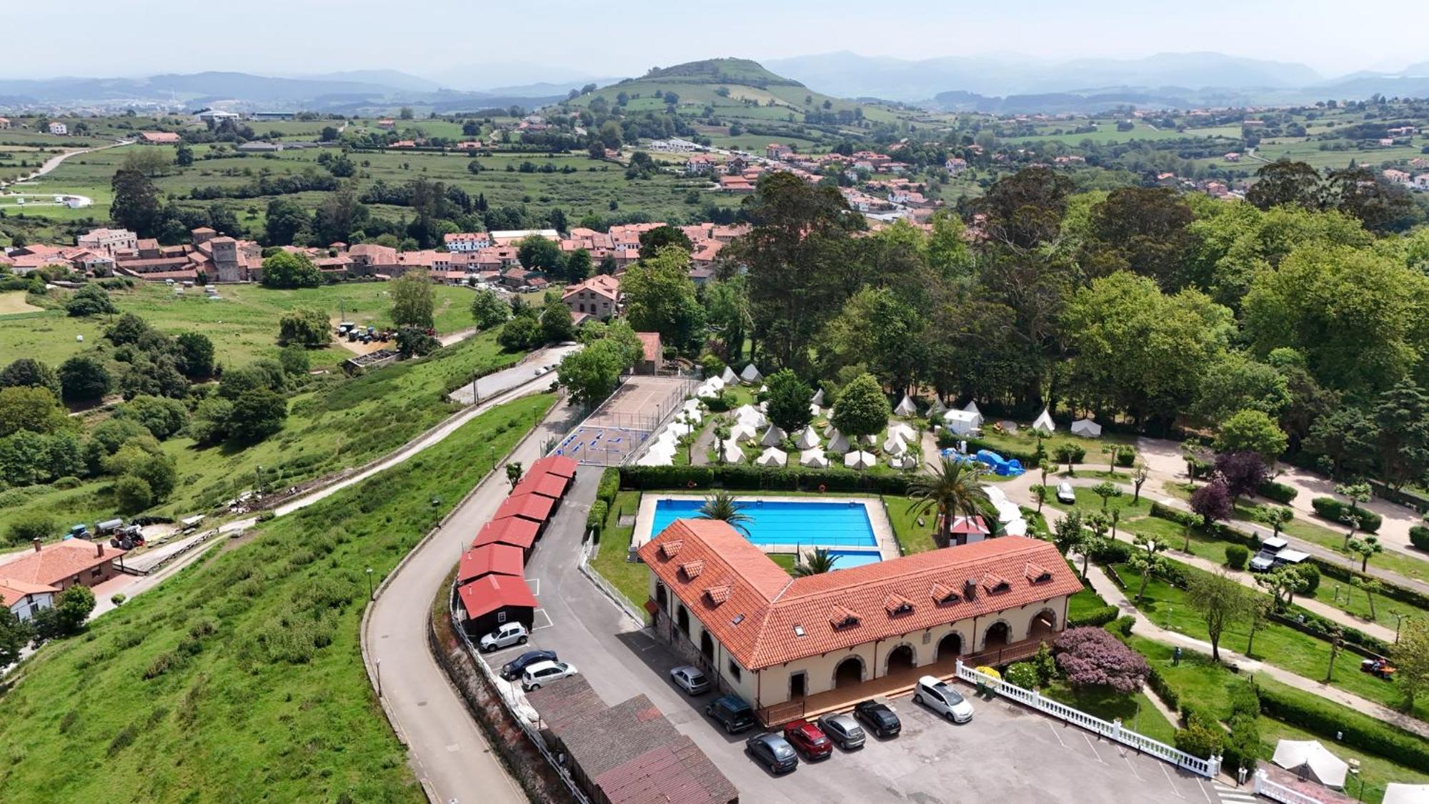 Resort Camping Santillana Del Mar Buitenkant foto